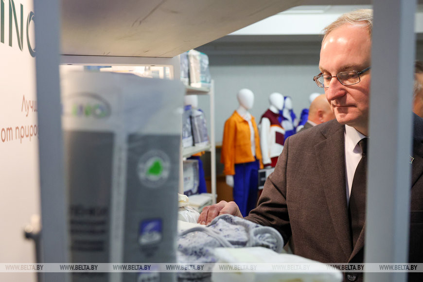 Одежда для инвалидов-колясочников от «Славянки» представлена на выставке Беллегпрома