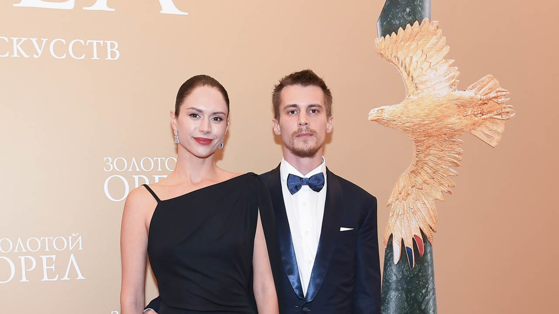 золотой орел 2023 иван янковский. церемония золотой орел 2023. премия золотой орел 2020. золотой орел 2023 победители. лауреаты премии золотой орел 2024.