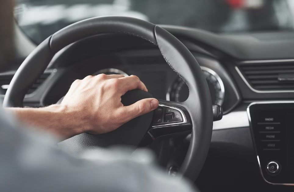 В Клину коммунальщики получили новые автомобили для уборки города