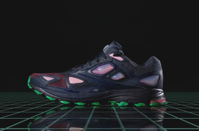 13 Кроссовки adidas x Raf Simons Responce 1