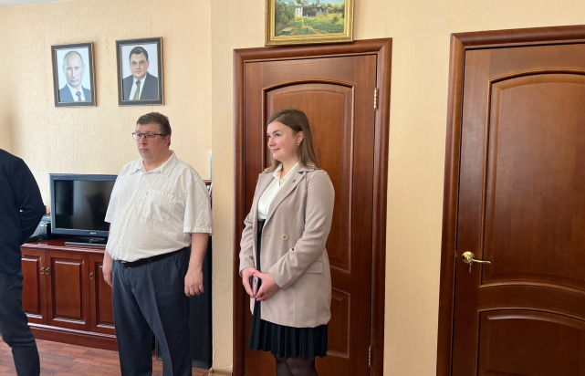 Вручение удостоверение адвоката