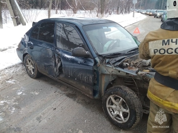 Массовая авария с пострадавшим произошла на улице Хохрякова в Екатеринбурге