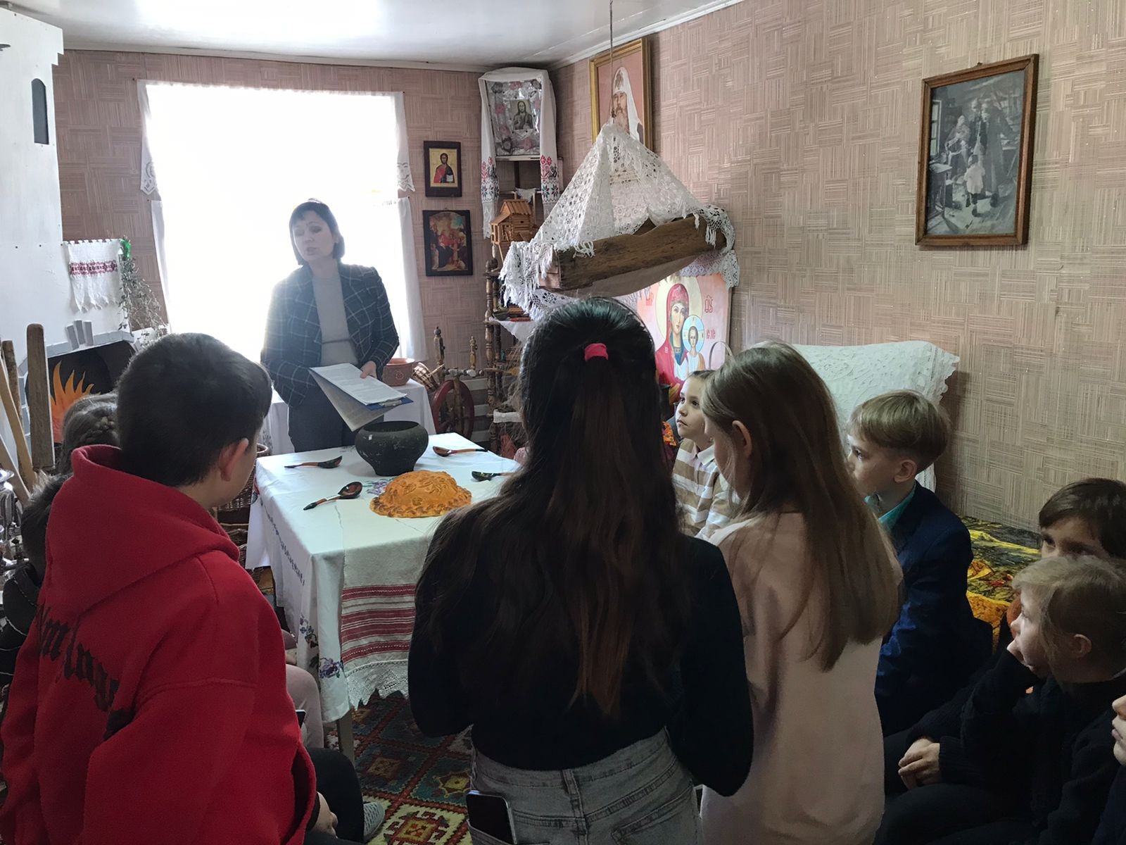 В Башмаковской центральной районной библиотеке им. М.Н. Пономарева ...
