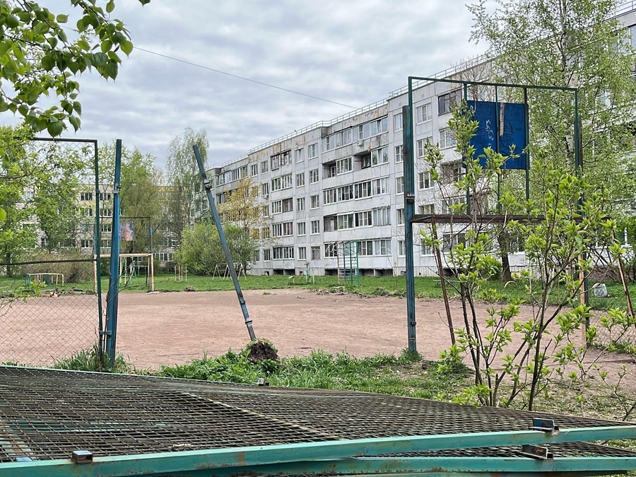 В Коммунаре отремонтируют спортплощадку 