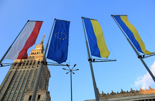 Тшасковский: Польша не может бесконечно обращаться с украинцами как со своими гражданами