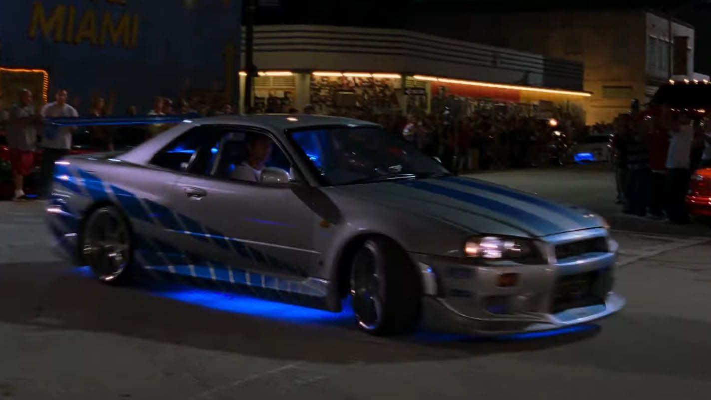 Nissan Skyline r34 GTR пола Уокера