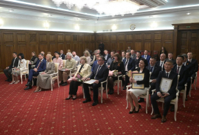 В Хабаровском крае отметили День радио: награждены лучшие сотрудники отрасли