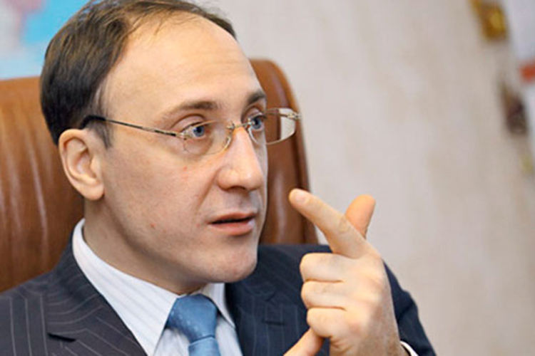 Артур Уразманов