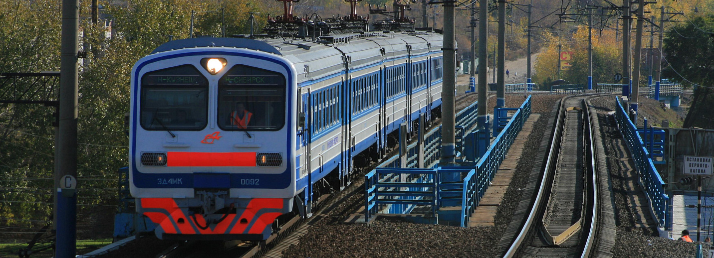 Электричка татарская барабинск новосибирск. Электрички. Новосибирские электрички. Электричка Приморочка. Электрички Барабинск.