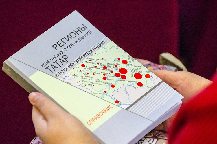 «Я считаю, что краеведческое движение сейчас у татар носит во многом неформальный характер и по-настоящему идет снизу, базируясь на искренней любви к своим предкам и своей родине»