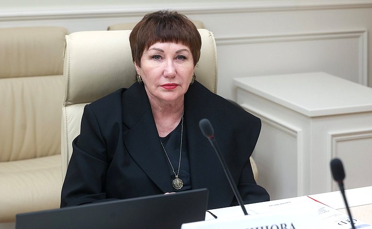 Елена Перминова