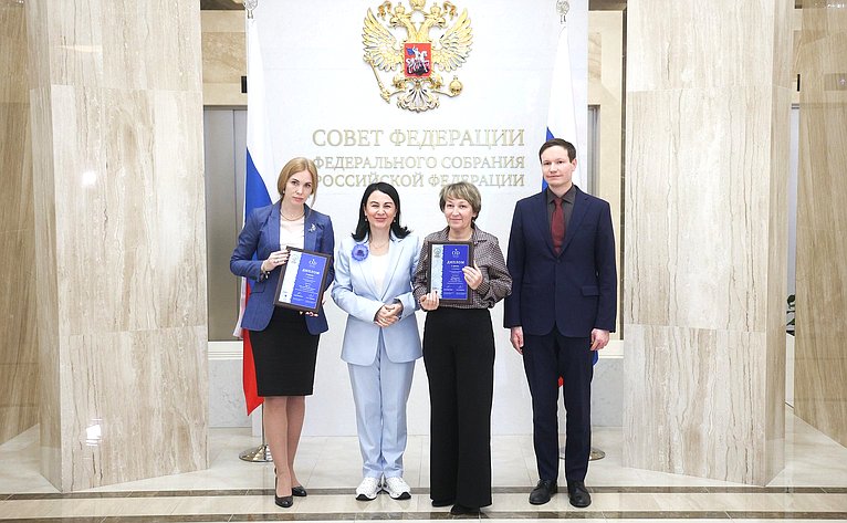 Торжественное открытие выставки лучших работ VII Всероссийского конкурса ватного мастерства «Россия многоликая: героический эпос», приуроченного к Году защитника Отечества в России, и награждение победителей конкурса