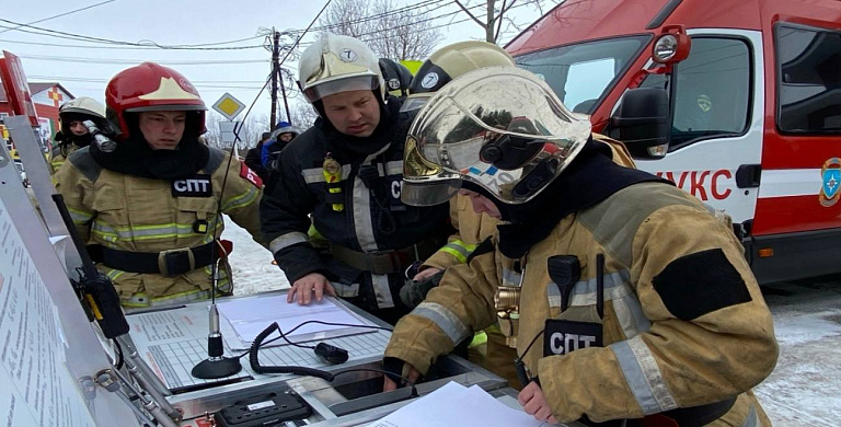 В ХМАО на Новый год будут работать почти 2 тыс спасателей