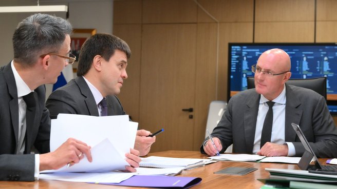 Дмитрий Чернышенко провёл рабочую встречу с губернатором Красноярского края Михаилом Котюковым