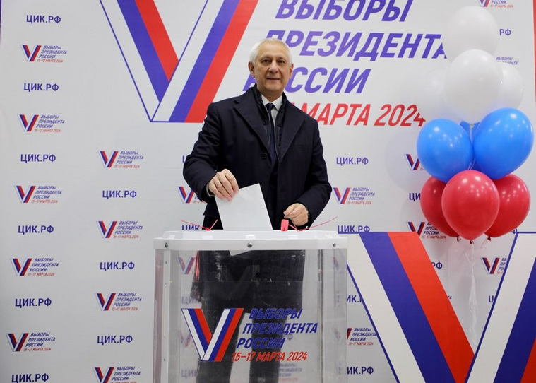 Сергей Бердников сходил на избирательный участок