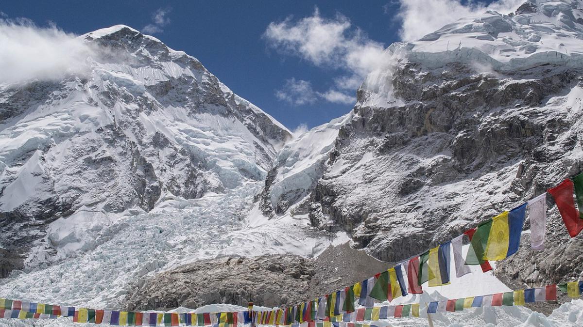 Гора в Непал