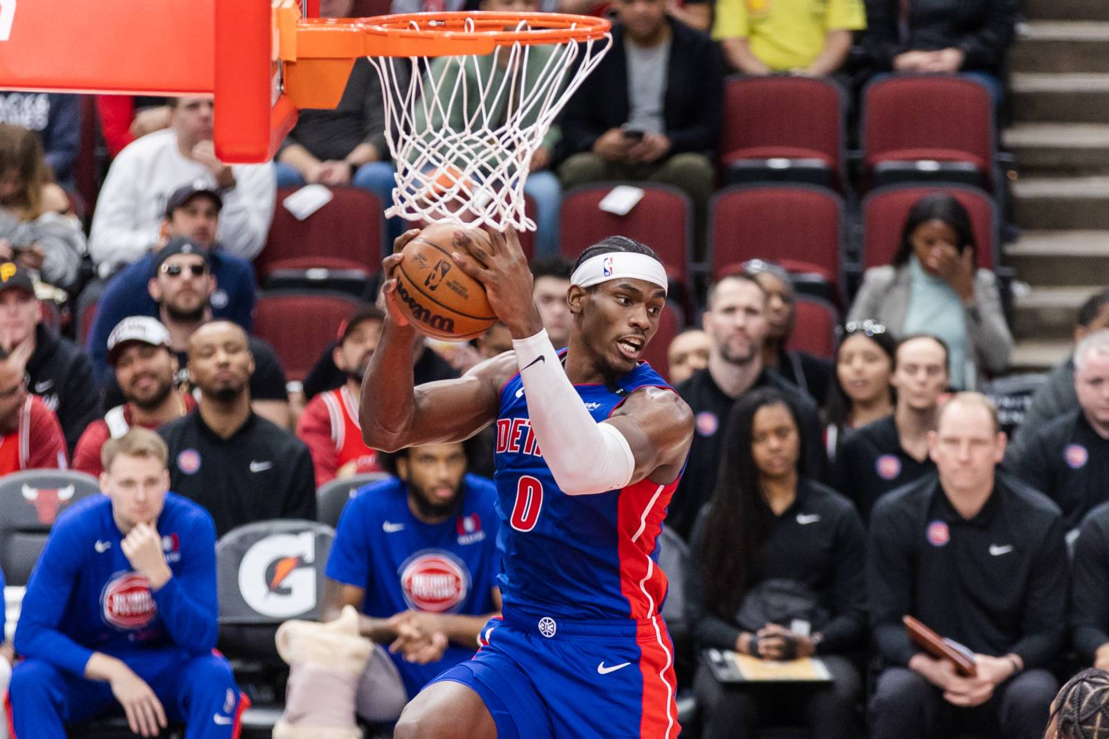 «Детройт» обыграл «Милуоки» и одержал 12-ю победу кряду в НБА