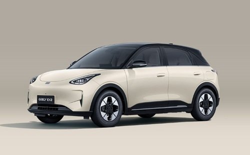Белорусские дилеры Geely начали продажу электрокаров ЕХ2 дешевле 1,2 миллиона рублей