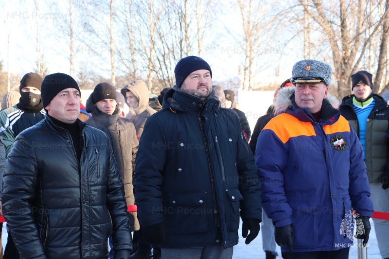 В Ярославле состоялись VI межрегиональные соревнования по зимнему силовому многоборью