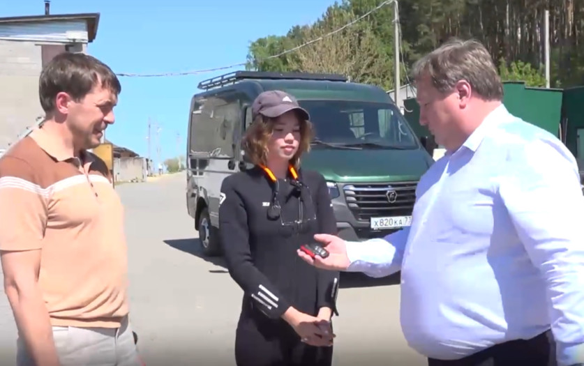 Болдакин пригнал спецавтомобиль ульяновскому яхт-клубу