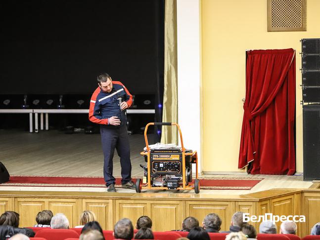 В Белгородской области стартовали бесплатные занятия по работе с бытовыми генераторами - Изображение 1