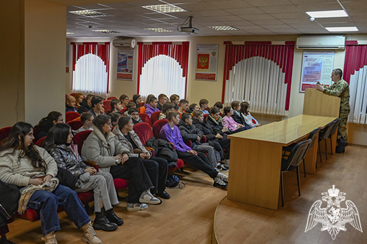 В Управлении Росгвардии по Ставропольскому краю прошел «День призывника»