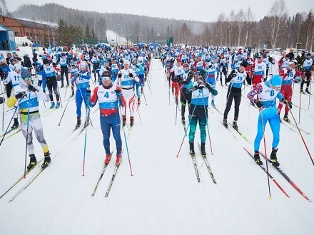 Лыжный марафон «Сияние Севера» объединил более 300 лыжников со всей страны