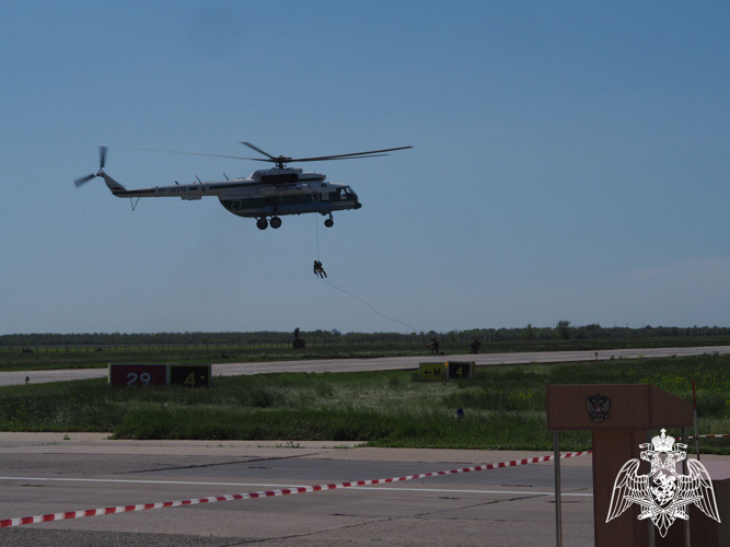 В Оренбурге сотрудники Росгвардии приняли участие в антитеррористическом учении