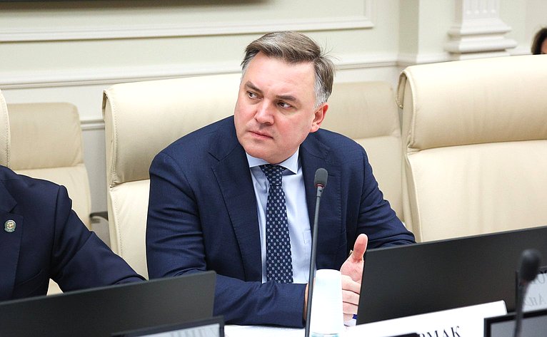 Совещание Комитета Совета Федерации по социальной политике совместно с Комитетом Совета Федерации по экономической политике