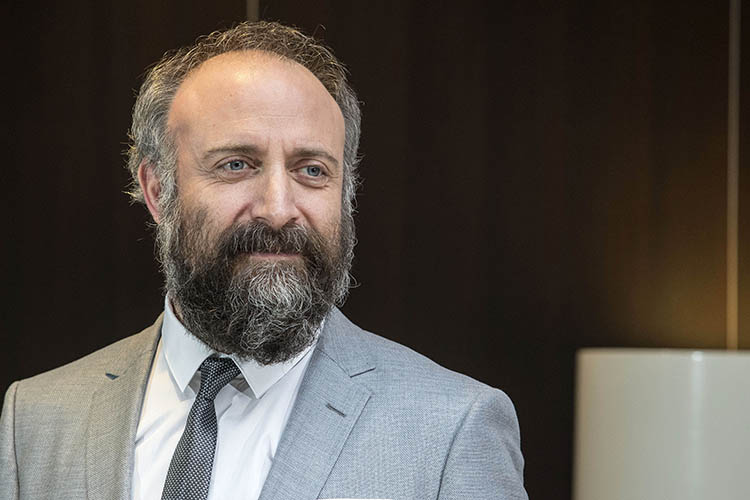 Первой «ласточкой», разрушившей миф о безопасности звезд, стал приговор Халиту Эргенчу — тому самому султану Сулейману