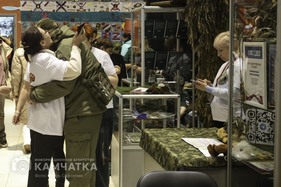 Камчатка объединилась ради Победы! (фоторепортаж). Фотография 1 Камчатка объединилась ради Победы! (фоторепортаж). Фото: «Камчатка Сегодня» \ Игорь Сафончик. Фотография 1