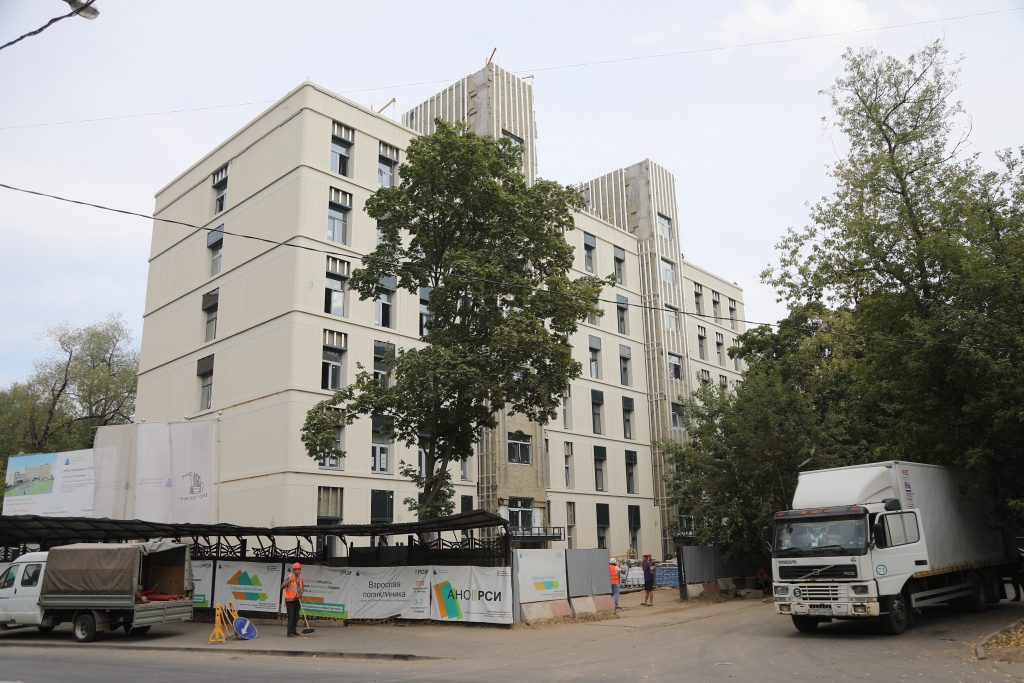 тц на бульваре дмитрия донского рядом с метро. остановка игральная. игральная улица, 8. маршала жукова 12 к 4. москва, игральная ул.