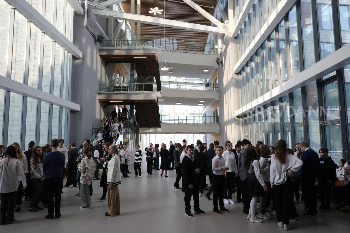 школа 800 нижний новгород верхние печеры. открытие школы 800. школа 800 автозаводский район. открытие новой школы. школа 800 печеры.