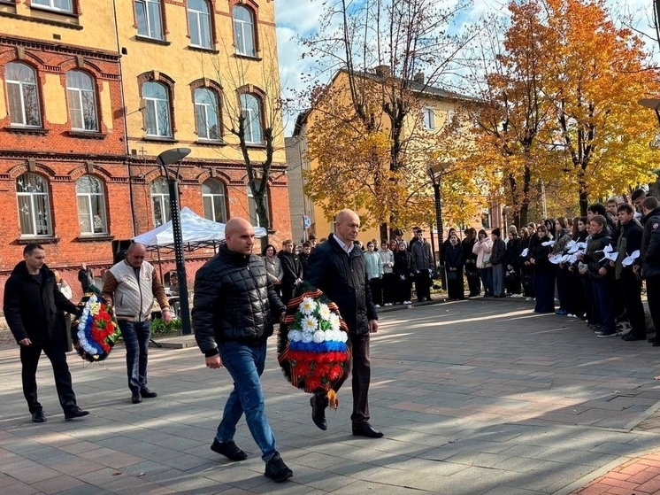 В Черняховске прошла акция «Белые журавли» в память о павших воинах