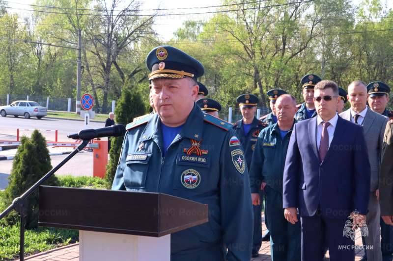 В День памяти сотрудников, погибших при исполнении служебного долга, традиционно почтили ульяновских огнеборцев