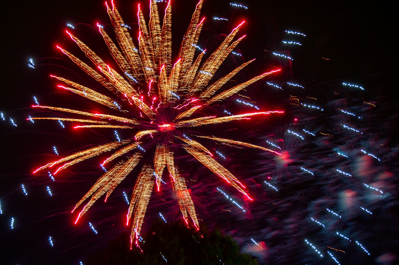 День города таганрог 2020. Фаер шоу. Таганрог 31 декабря салют. Пиротехника таганрог. Новогодний фейерверк.