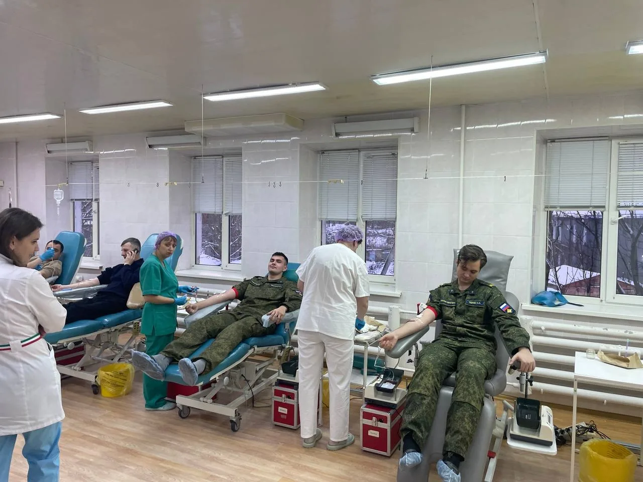 ВУЦ Псковского университета организовал сдачу крови для помощи военнослужащим, фото 3