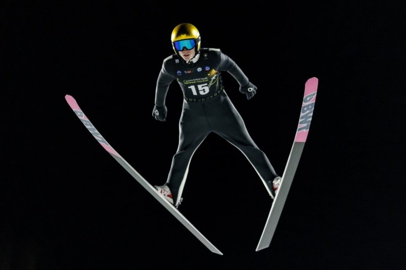 Соревнования по прыжкам с трамплина "Сахалинские ночные полеты" прошли в Южно-Сахалинске пресс-служба правительства Сахалинской области