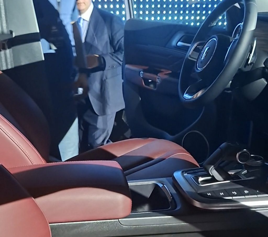 Новый Tank 300 представлен в России официально: все подробности и цена