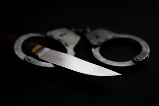 Житель ХМАО расправился с соседом, пытаясь защитить жену