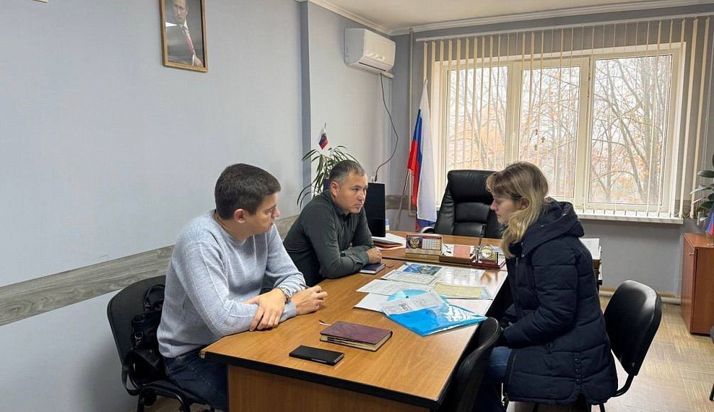 Мариупольское отделение АЮР провело мероприятия в рамках Всероссийского дня правовой помощи детям