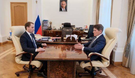 Губернатор Приморья встретился с министром природных ресурсов и экологии