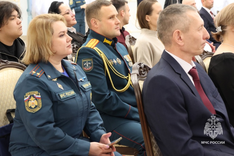 Глава Башкортостана Радий Хабиров принял участие в торжественном собрании, посвящённом Дню спасателя Российской Федерации