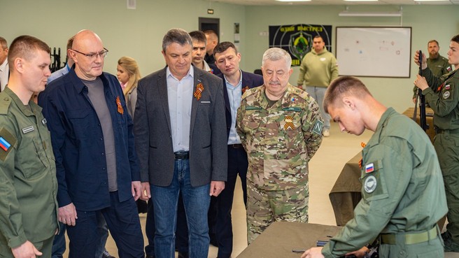 Дмитрий Чернышенко вместе с руководителем региона Леонидом Пасечником оценил работу центров патриотического воспитания