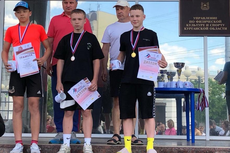Школьник из Шадринска выиграл путёвку в «Артек» 