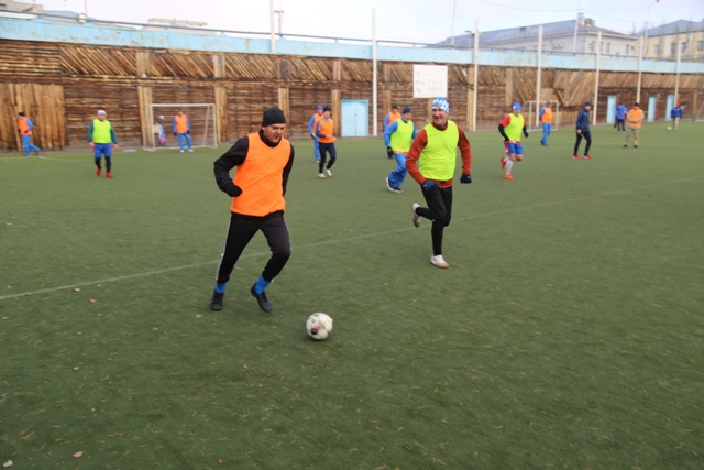 Руководство регионального УФСИН во главе с начальником Управления Сергеем Балдиным присоединилось к Всероссийской акции «Россия – семья семей. #МЫВМЕСТЕ», организовав товарищеский футбольный матч