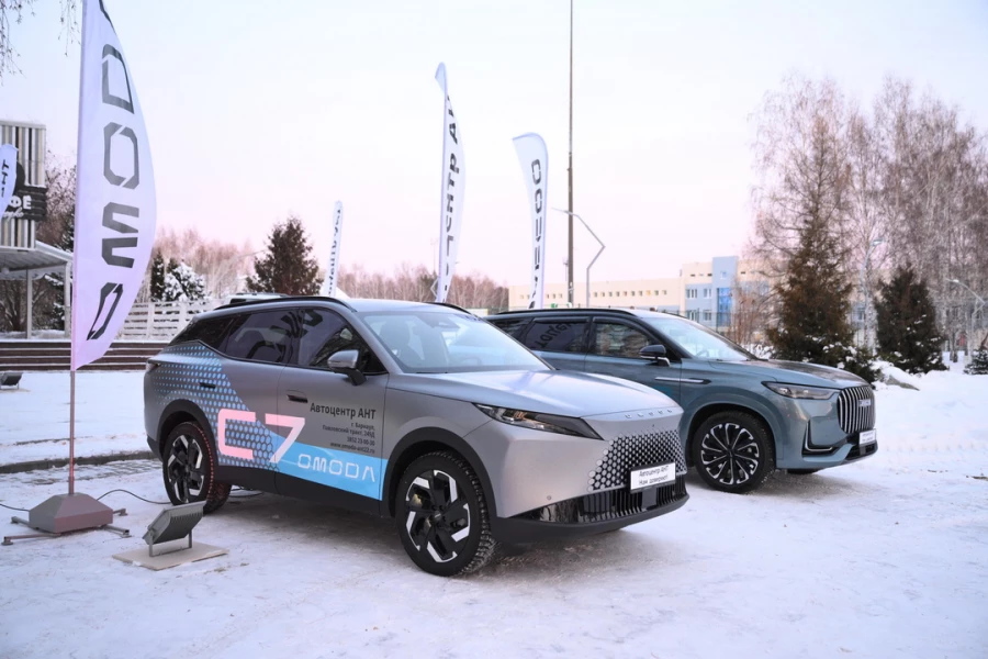 Церемония награждения премии «Менеджер года – 2025». Выставка автомобилей от автоцентра АНТ.