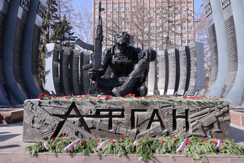 Память погибших воинов почтили у мемориала «Черный тюльпан»