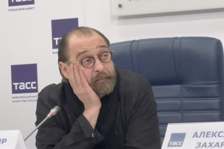 «Испытание на смирение»: худрук «Ленкома» о сравнении с Захаровым