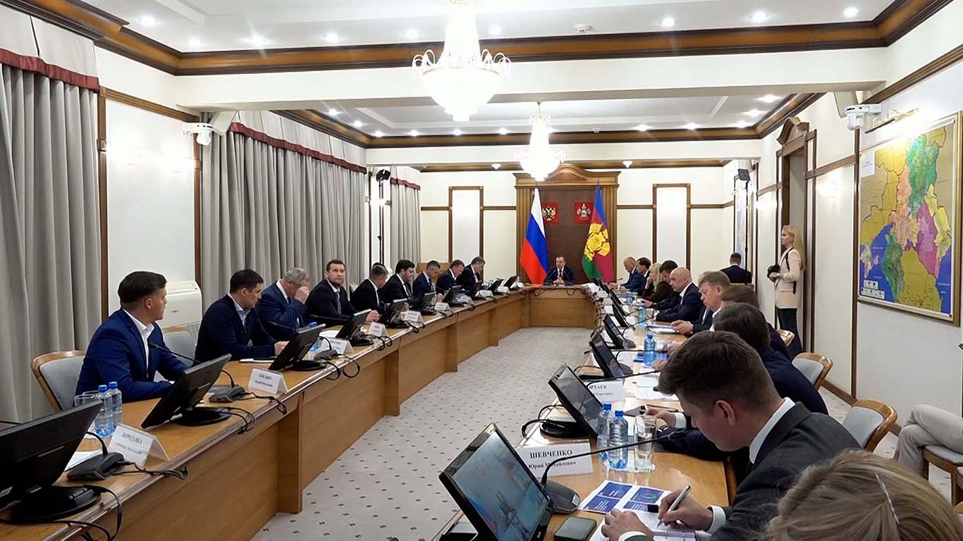 Кондратьев: за 10 лет на Кубани отремонтировали 5,5 тыс. километров дорог